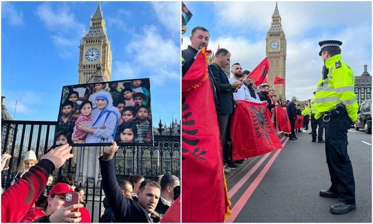 “Krenar që jam shqiptar”, emigrantët protestojnë në Londër kundër deklaratave të sekretares britanike