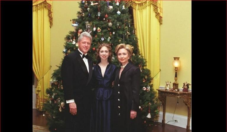 Clinton uron vitin e ri duke publikuar një foto familjare nga viti 1999