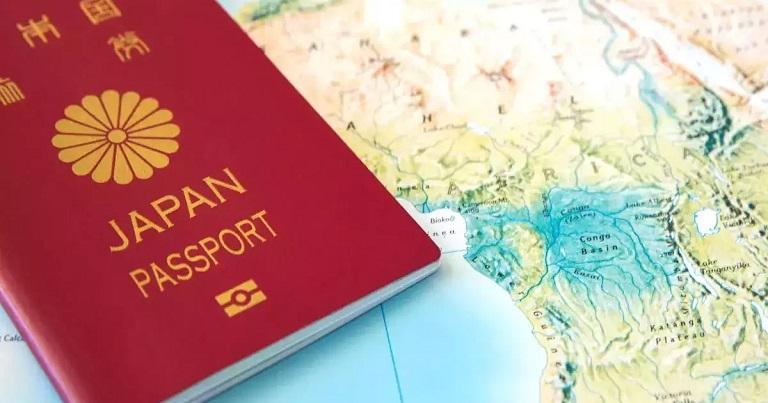 Pasaportat më të fuqishme në botë, kryesojnë aziatiket, ja ku renditet Shqipëria