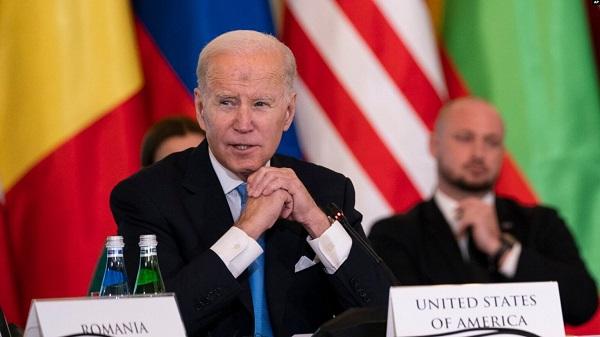 Biden përkrah planin për trajnim të pilotëve ukrainas për aeroplanët luftarakë F-16