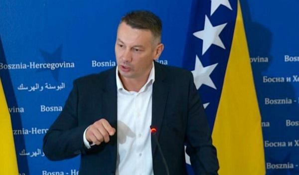 Ministri boshnjak i Sigurisë: Kosovën e ftojmë të marrë pjesë me fusnotë në Konferencën e Migrimit