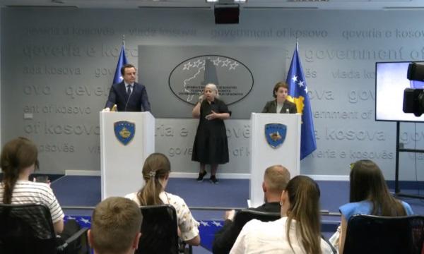 Serbët e arrestuar në veri janë vizituar nga Zyrtari Ndërlidhës i Beogradit në Kosovë