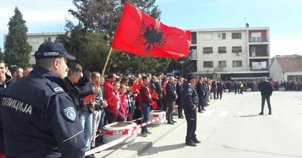 Mustafi e quan të paprecedent moslejimin e shfaqjes së filmave në Bujanoc