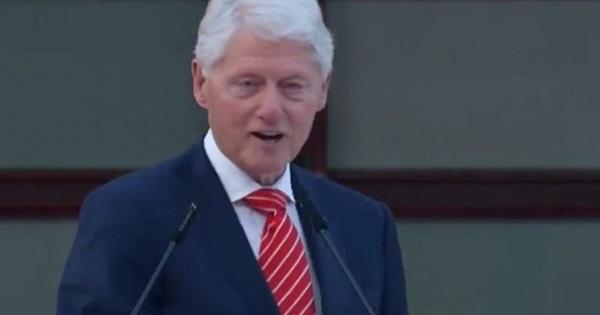 “Jam pa fjalë!” Clinton shpreh mirënjohje për mikpritjen shqiptare