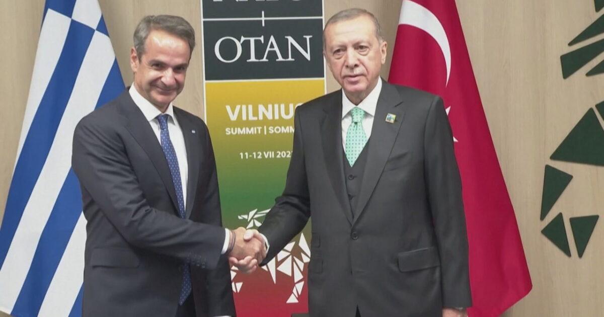 Çka po ndodh me Erdogan!? Pranoi Suedinë në NATO, tash takon edhe kryeministrin grek Mitsotakis, dikur i “fshiu emrin”