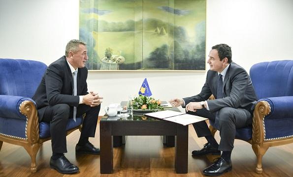 Kosova lejon mallrat serbe, BE ia heq sanksionet – a është kjo marrëveshja e Kurtit me Brukselin, çfarë thotë Rashiq?