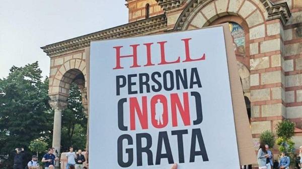 Protestë në Beograd kundër Hillit, kërkohet të shpallet ‘non-grata’