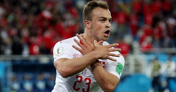 Xherdan Shaqiri uron shqiptarët për 28 nëntor me foton e veçantë