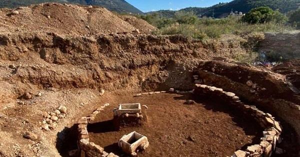 Himara e banuar nga ilirët 3500 vite më parë! Zbulohet tuma e tretë ilire, i përket peridhës së Hekurit