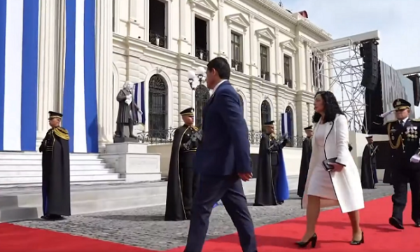 Osmani publikon pamjet nga ceremonia e inaugurimit të Presidentit të El Salvadorit