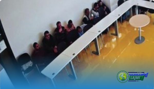 Katër të vdekur në sulmin terrorist në Turqi: Dy sulmues të vrarë, një po i mban peng punëtorët (Video)